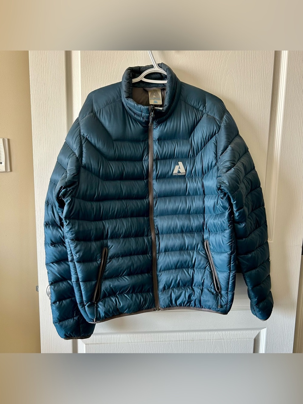 Eddie Bauer Men's Smoke Blue Quilted Down Jacket